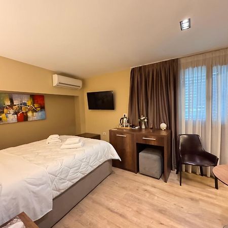 4R Colombo Hotel Tirana Exterior photo